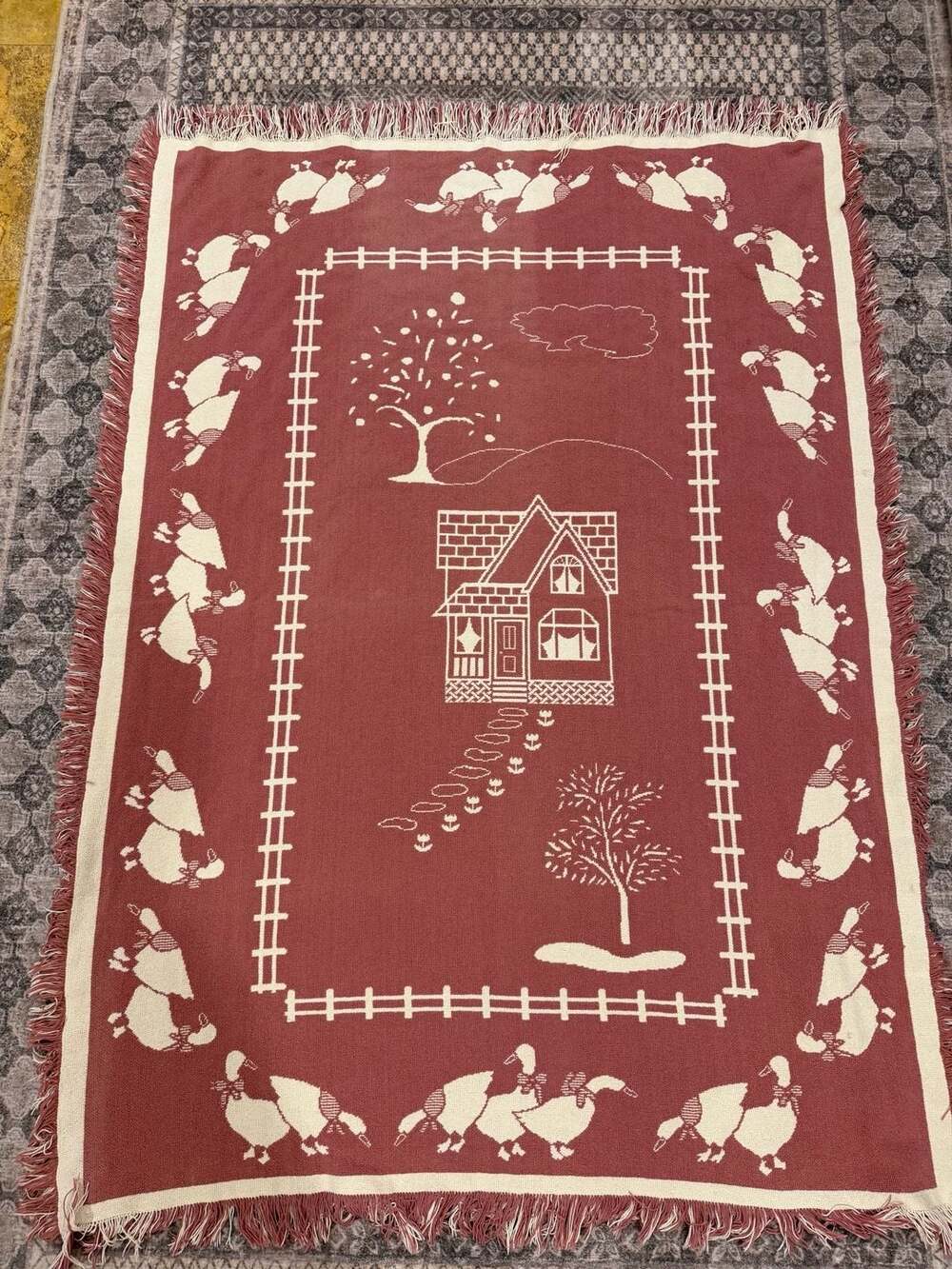 Vintage Farmhouse Goose Tapestry Woven Throw Blanket Red White Fringe